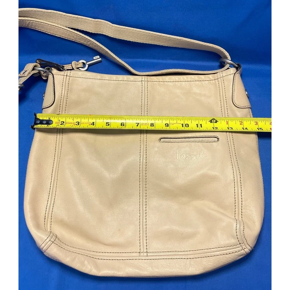 Fossil Leather Hobo Shoulder Bag Beige Tan Front Zip Pocket Slouchy Purse